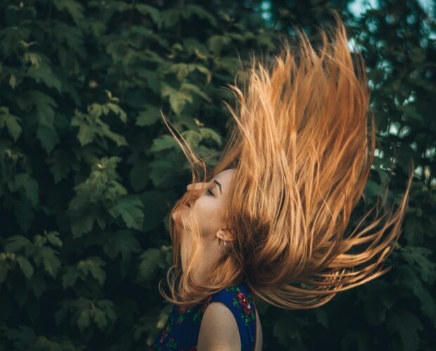 capelli biondi moda 2023