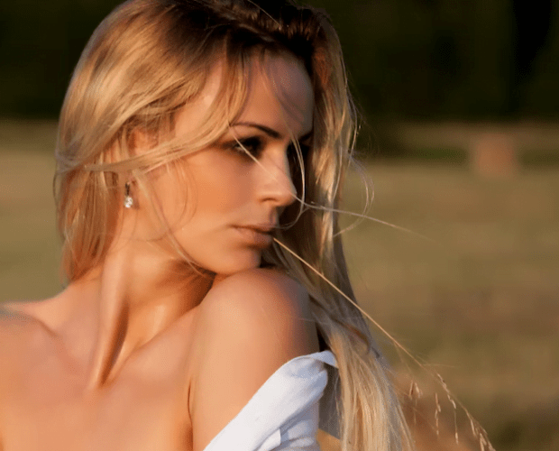 come schiarire i capelli biondi